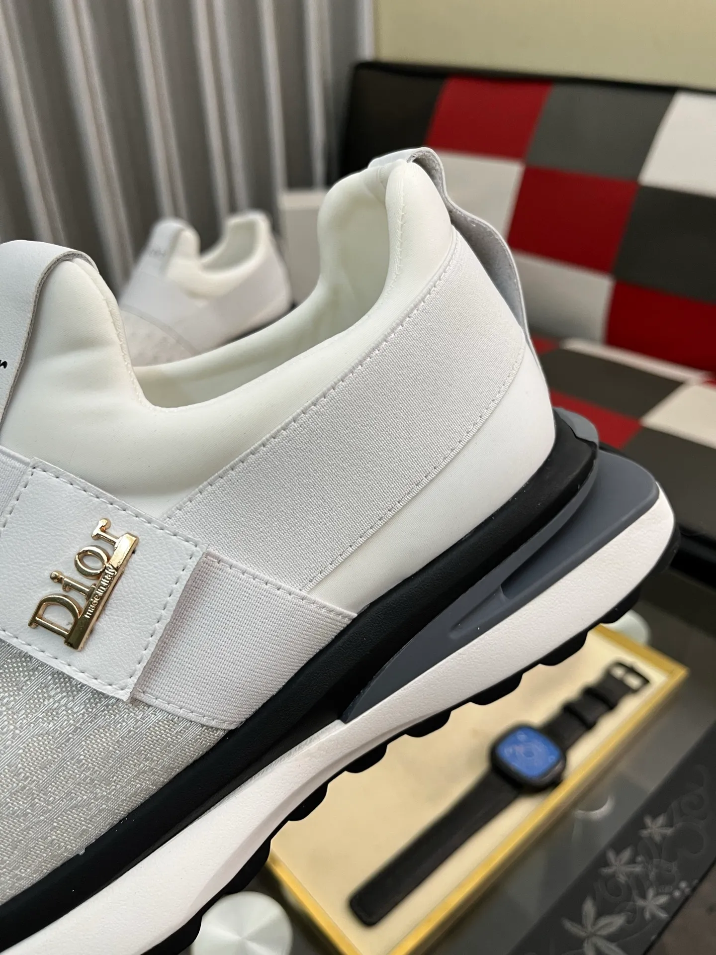 Men's Men's Shoes 💰458⌚️⌚️Dior [Dior] men's casual and trendy shoes are on the market! Strong British fashion style, the upper is made of nubuck leather with printed fabrics, comfortable pigskin lining, and original molded outsole. Designed by European and American masters, the perfect shape creates high quality, super versatile and very comfortable. High-end without losing taste, fashionable and novel! Code number: 38～442️⃣Colors available